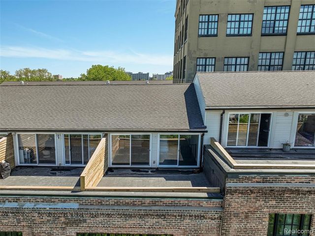 6533 E. Jefferson Avenue 413W, Detroit, MI 48207