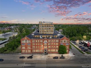 6533 E. Jefferson Avenue 413W, Detroit, MI 48207