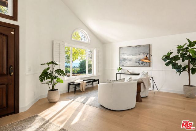 2233 Country Park Court, Thousand Oaks, CA 91362