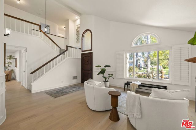 2233 Country Park Court, Thousand Oaks, CA 91362