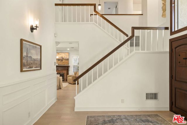 2233 Country Park Court, Thousand Oaks, CA 91362