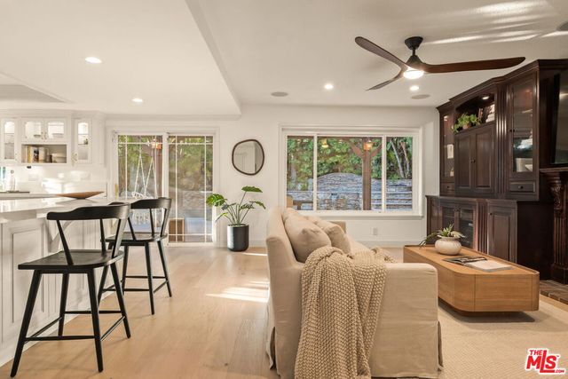 2233 Country Park Court, Thousand Oaks, CA 91362