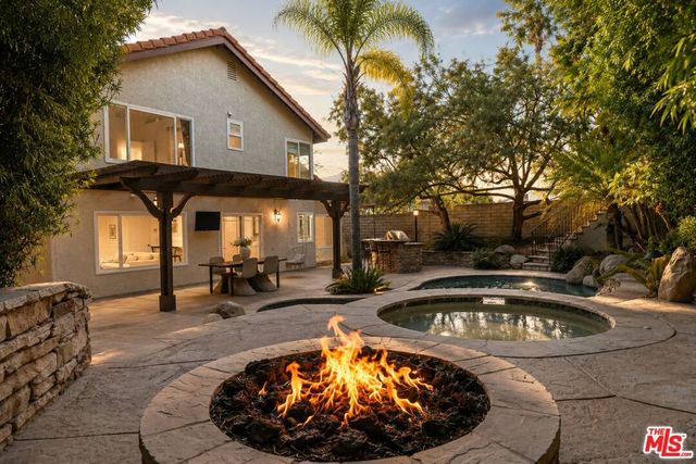 2233 Country Park Court, Thousand Oaks, CA 91362