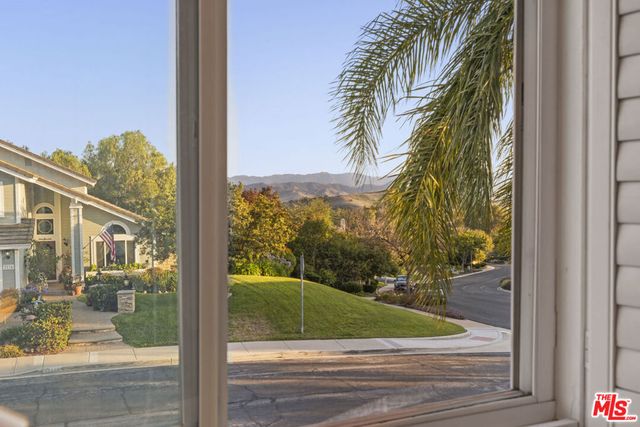 2233 Country Park Court, Thousand Oaks, CA 91362