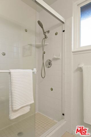 2233 Country Park Court, Thousand Oaks, CA 91362