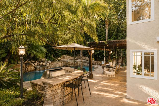 2233 Country Park Court, Thousand Oaks, CA 91362