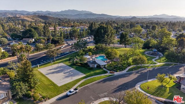 2233 Country Park Court, Thousand Oaks, CA 91362