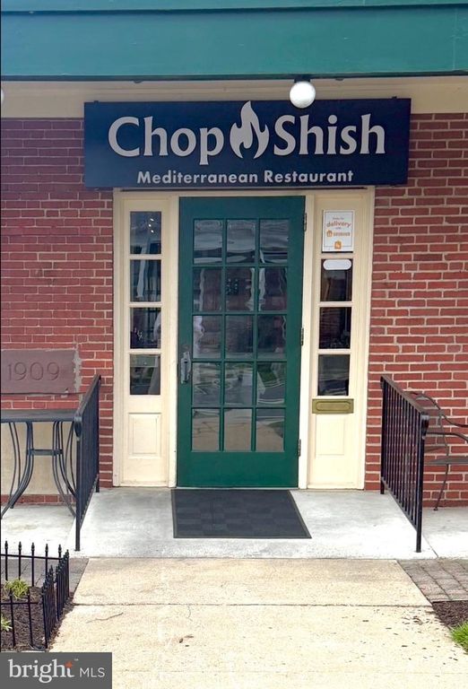 CHOP SHISH MEDITERRANEAN RESTAURANT, MARKET ST, Camp Hill, PA 17011