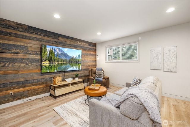 27312 226th Avenue SE, Maple Valley, WA 98038