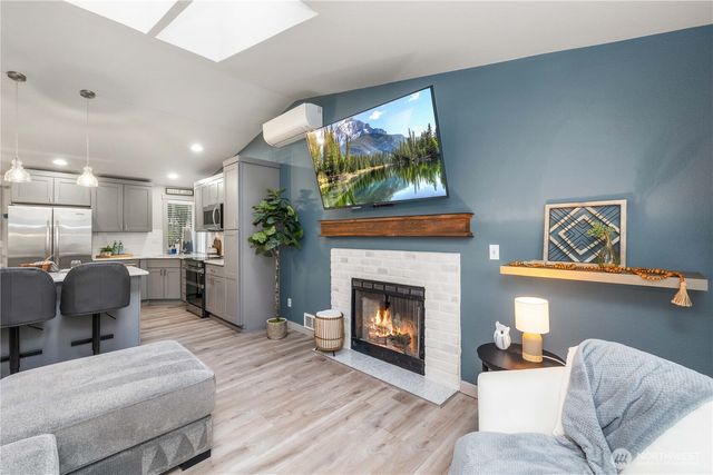 27312 226th Avenue SE, Maple Valley, WA 98038