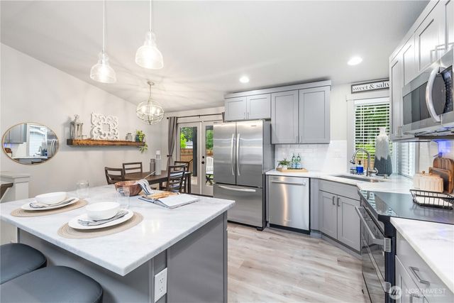 27312 226th Avenue SE, Maple Valley, WA 98038