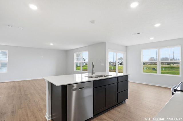 5899 Scarlet Birch Drive, Canal Winchester, OH 43110
