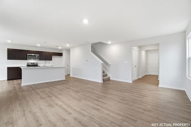 5899 Scarlet Birch Drive, Canal Winchester, OH 43110