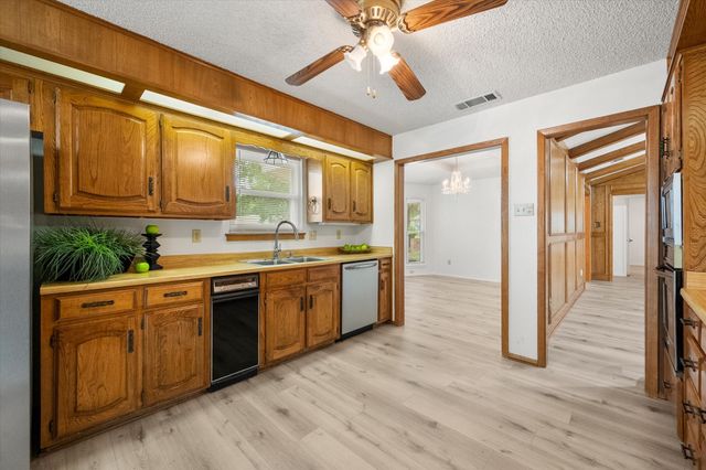 3211 Vernon Drive, Arlington, TX 76015