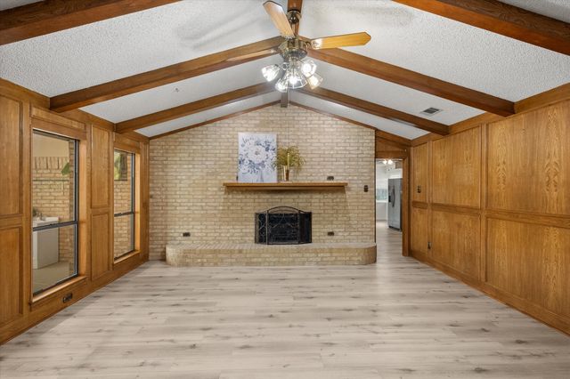 3211 Vernon Drive, Arlington, TX 76015