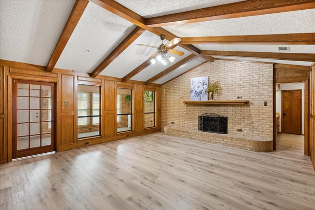 3211 Vernon Drive, Arlington, TX 76015