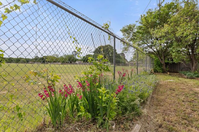 3211 Vernon Drive, Arlington, TX 76015