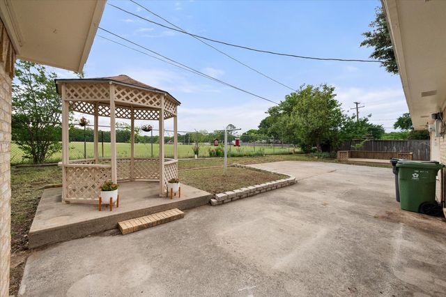3211 Vernon Drive, Arlington, TX 76015