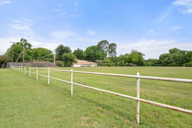 3211 Vernon Drive, Arlington, TX 76015
