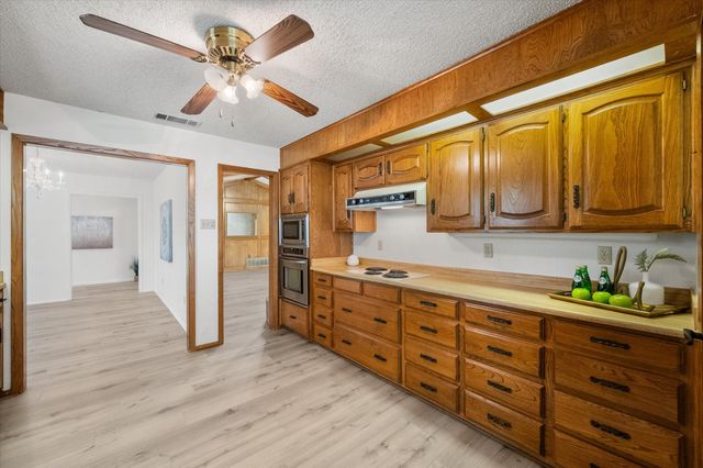 3211 Vernon Drive, Arlington, TX 76015