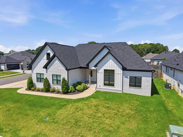 1475 Ronnie Weaver Drive, Conway, AR 72034