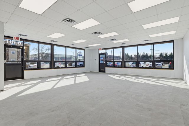 6301 N Northwest Highway, Chicago, IL 60631