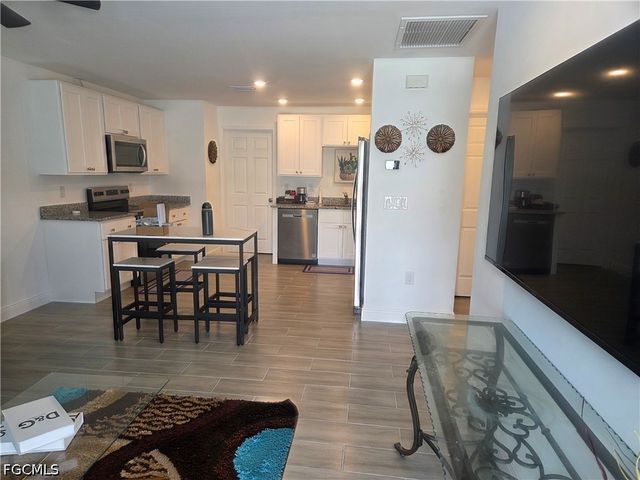 2156 Edison AVE, Fort Myers, FL 33901