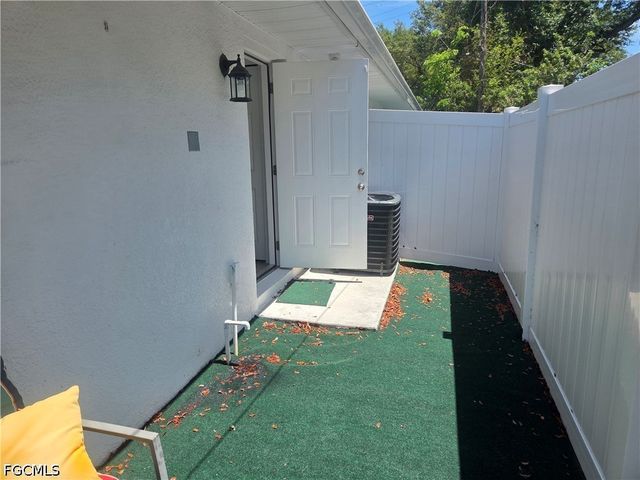 2156 Edison AVE, Fort Myers, FL 33901