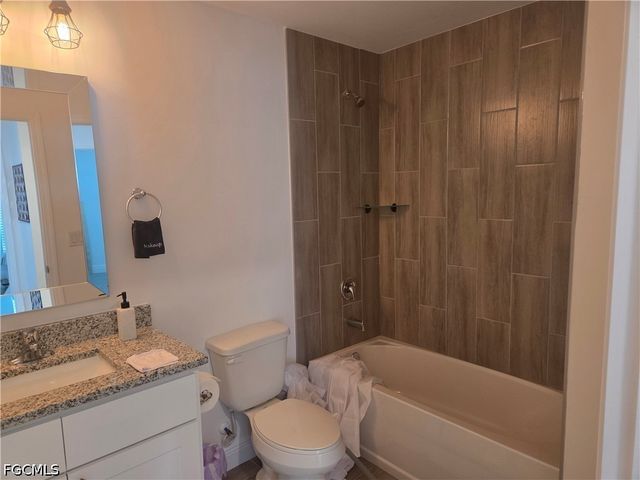 2156 Edison AVE, Fort Myers, FL 33901