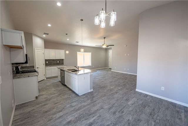 1707 Golden Gate Ave, Kingman, AZ 86401