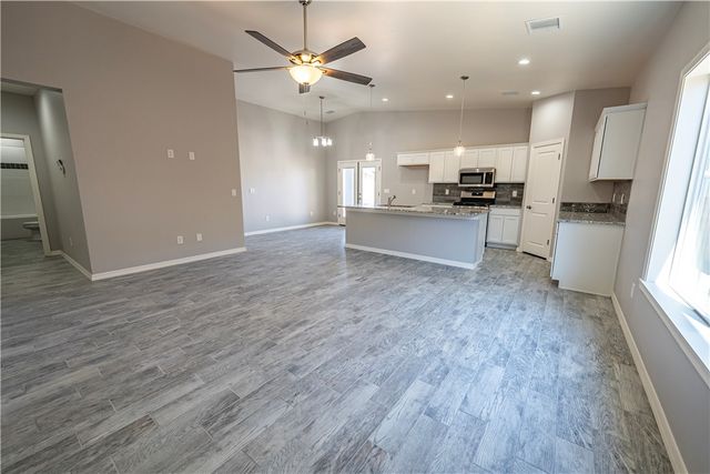 1707 Golden Gate Ave, Kingman, AZ 86401