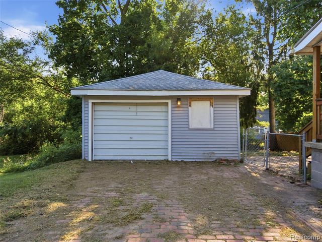 91 Oneida Street, Pontiac, MI 48341