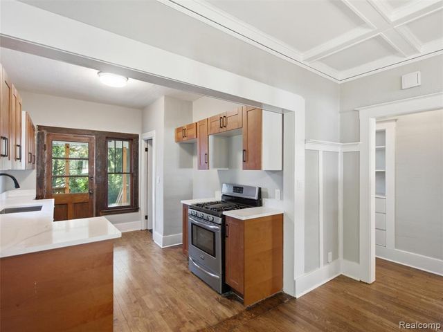 91 Oneida Street, Pontiac, MI 48341