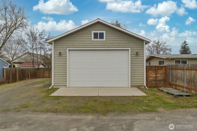 1518 Portland Avenue, Walla Walla, WA 99362