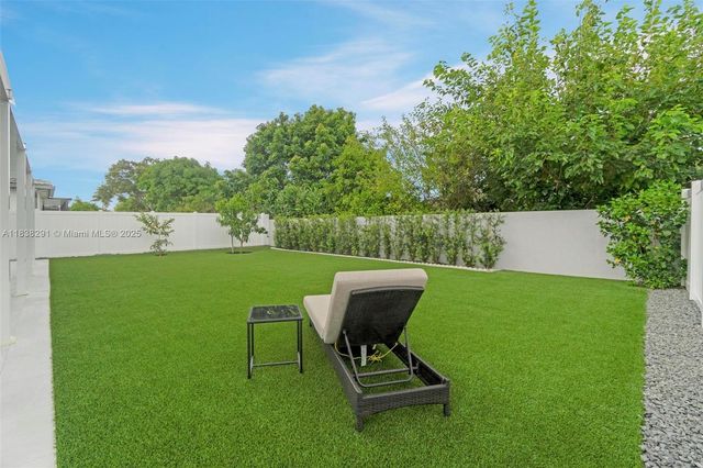 14864 SW 163rd Ter, Miami, FL 33187