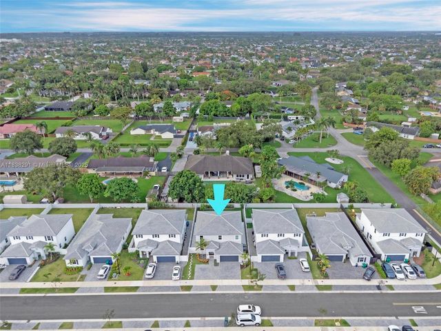 14864 SW 163rd Ter, Miami, FL 33187