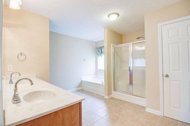 183 Vintage Circle, Hendersonville, TN 37075