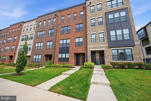 43556 CENTERGATE DR, Ashburn, VA 20148