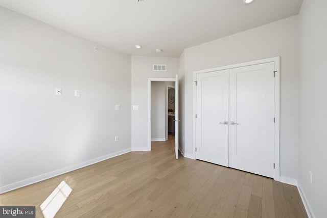 43556 CENTERGATE DR, Ashburn, VA 20148