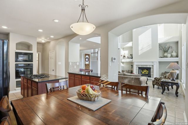 242 Sable Falls, San Antonio, TX 78258