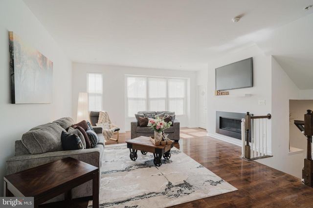 10144 DORSEY LN, Lanham, MD 20706