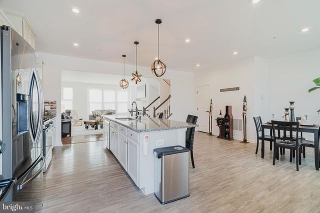 10144 DORSEY LN, Lanham, MD 20706