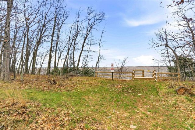 1870 Badger COURT, Arkdale, WI 54613