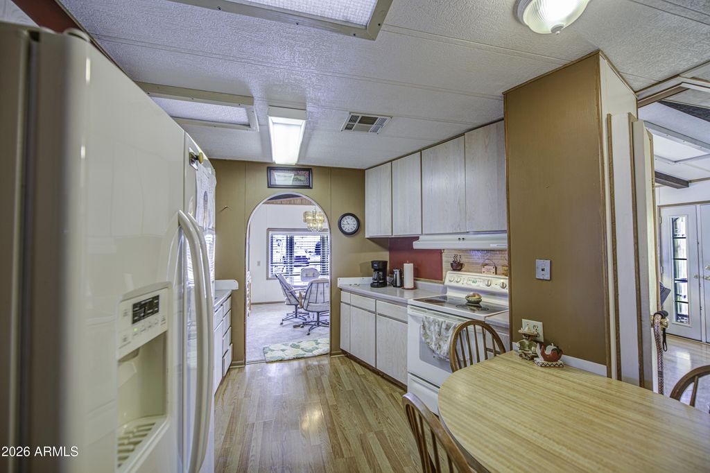 Image 17 of property listing at 7245 E BALMORAL Avenue, Mesa, AZ 85208