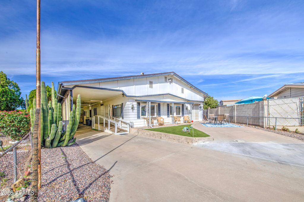 Image 2 of property listing at 7245 E BALMORAL Avenue, Mesa, AZ 85208