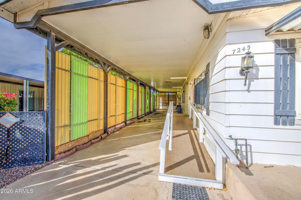 Image 5 of property listing at 7245 E BALMORAL Avenue, Mesa, AZ 85208