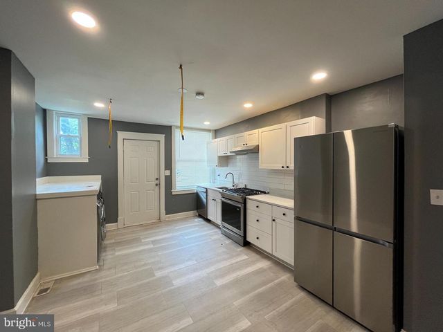 1642 N ASHBURTON ST, Baltimore, MD 21216