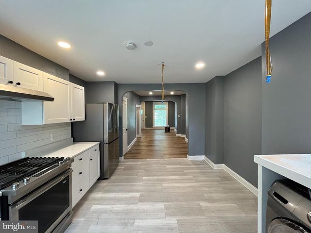 1642 N ASHBURTON ST, Baltimore, MD 21216