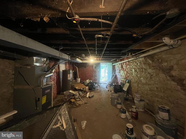 1642 N ASHBURTON ST, Baltimore, MD 21216