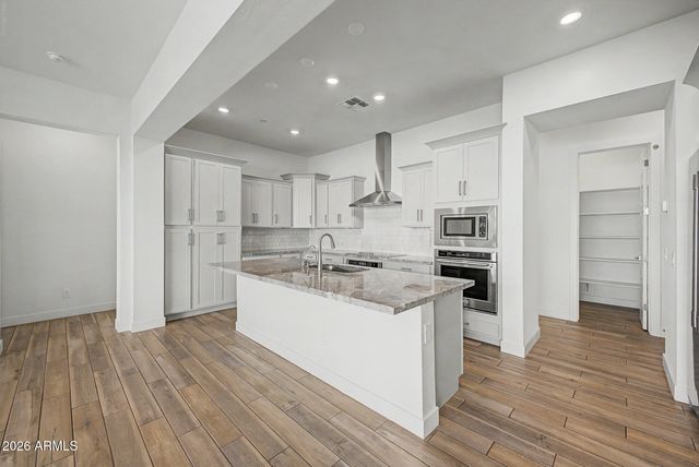 4015 E DAWSON Drive, Chandler, AZ 85249